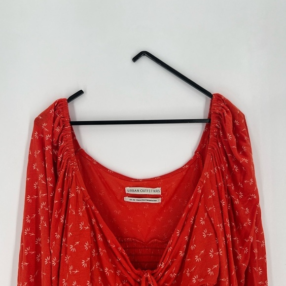 Urban Outfitters Floral Puff Balloon Long Sleeve Smocked Front Tie Crop Blouse - Picture 1 of 7